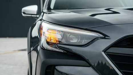 La automotriz Jaguar Land Rover sufrió un hackeo informático que paralizó su producción global.