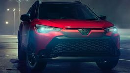 Toyota Corolla Cross Híbrido en problemas