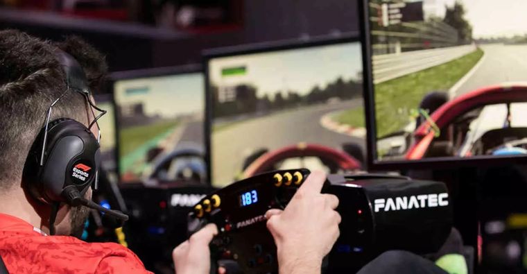 Convierte tu PC en un simulador de carreras y vive la adrenalina al máximo desde casa.