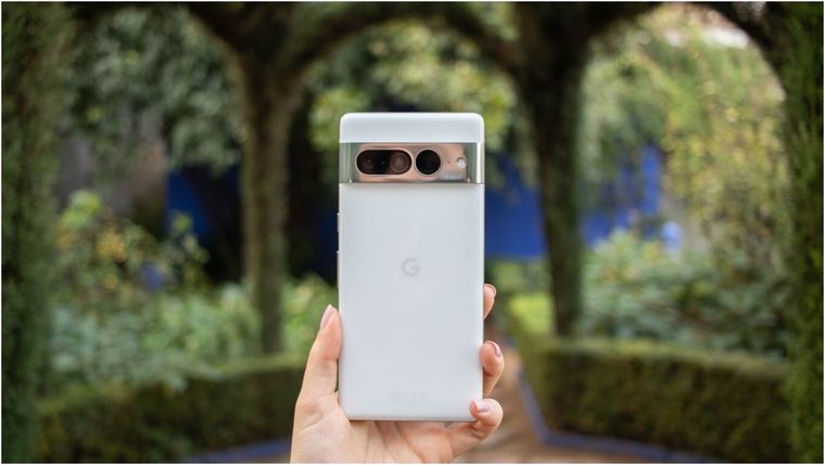 El Google Pixel 7 es uno de los mejores celulares del momento y ahora puede ser tuyo.