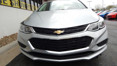 Chevrolet recibe críticas por averías de su sedán
