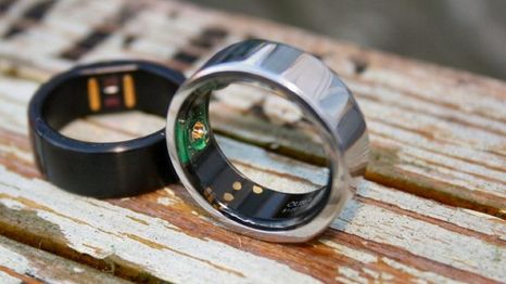 Samsung presentó en Corea del Sur una edición limitada del Galaxy Ring en tonos negro y gris, sin cambios técnicos pero con un diseño exclusivo