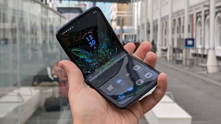 Este Motorola flexible es el más barato del mercado