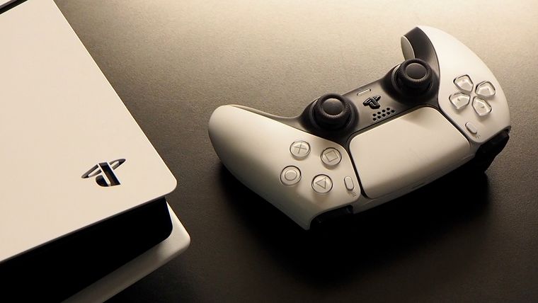 Sony no quiere quedarse atrás en esta nueva batalla tecnológica. Sony no quiere quedarse atrás en esta nueva batalla tecnológica.