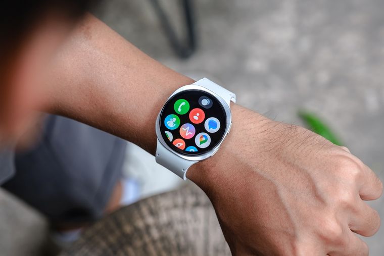 El bug de Samsung afecta al Galaxy Watch e impide utilizar varias aplicaciones con normalidad.