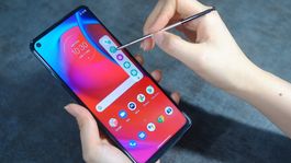 Este teléfono Motorola con “S Pen” es de lo más vendido de Walmart en la actualidad