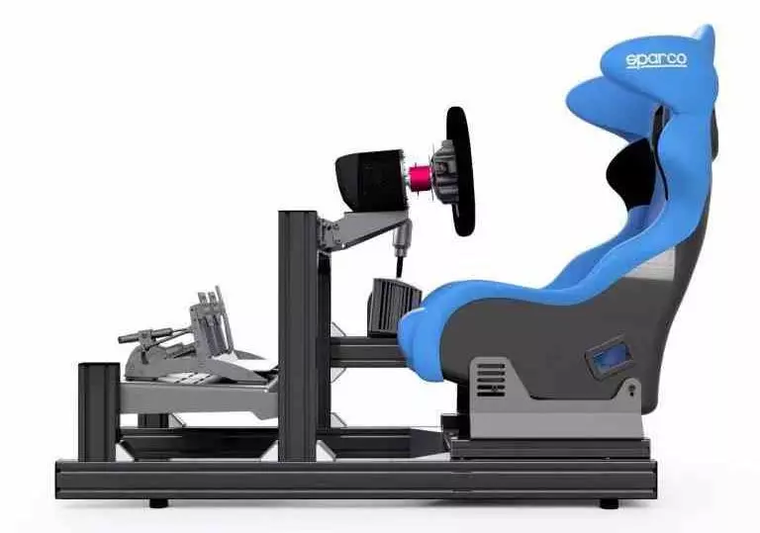 Evite los pedales de plástico y sin resistencia: no ofrecen una experiencia realista. Evite los pedales de plástico y sin resistencia: no ofrecen una experiencia realista.