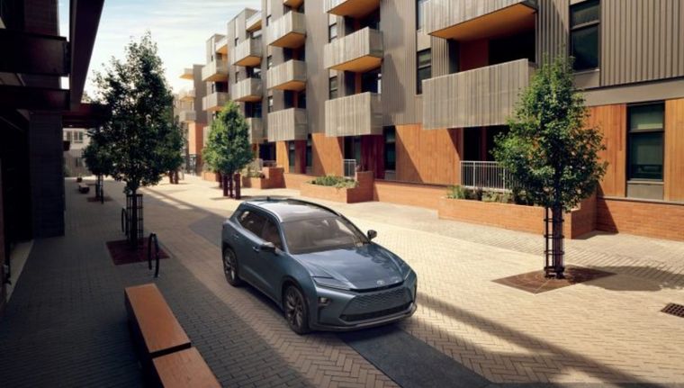 Toyota Crown Signia 2025