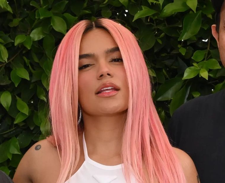 Karol G se sumó al reto de la vejez de TikTok y causó furor entre sus seguidores