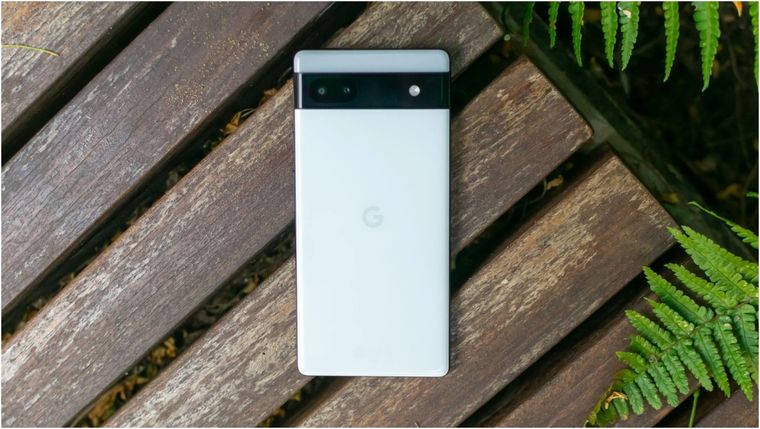 Aunque no es de última generación, nadie puede dudar que el Pixel 6a es un celular de alta gama.