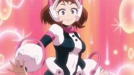 Este impresionante cosplay de Uraraka rinde homenaje a My Hero Academia