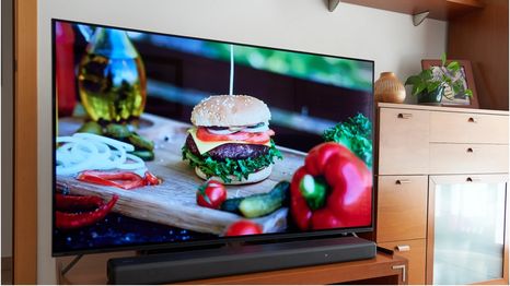 Los televisores OLED son lo último en el mercado de las TV y todo el mundo quiere el suyo.