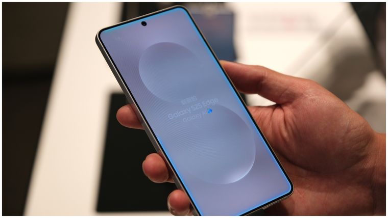 El nuevo Galaxy S25 Edge de Samsung se posiciona como uno de los lanzamientos más ambiciosos del año.
