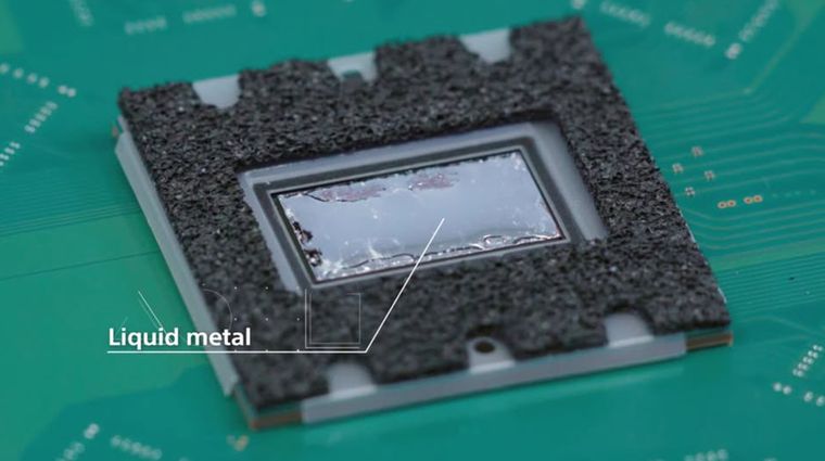 Aunque la PlayStation 5 fue diseñada para ofrecer un rendimiento de nueva generación, un fallo silencioso amenaza con afectar a muchas consolas: el uso de metal líquido en su sistema de refrigeración ha derivado en desperfectos