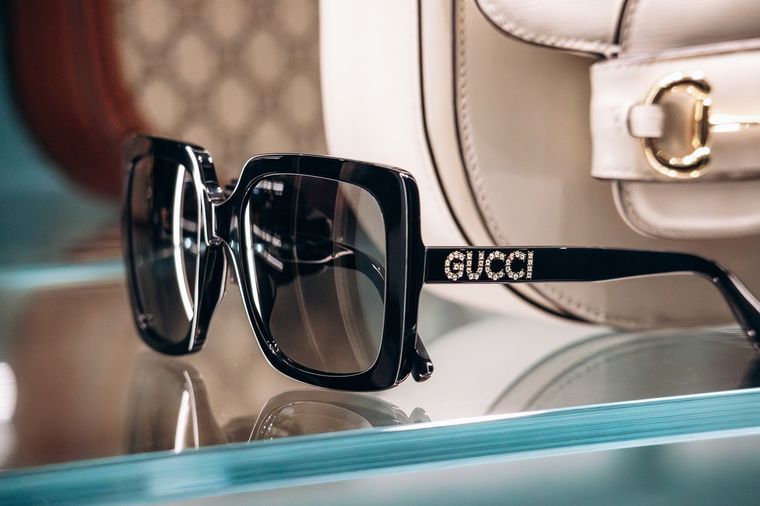 Google y Gucci buscan que los lentes inteligentes sean tan elegantes como tecnológicos. Google y Gucci buscan que los lentes inteligentes sean tan elegantes como tecnológicos.