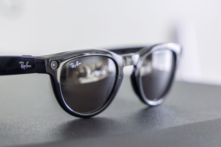 Las nuevas Ray-Ban Meta integran escritura silenciosa y funciones avanzadas de interacción.