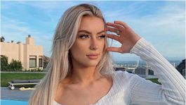 Ashly Schwan recibió fotos de un suscriptor en su casa con un cuchillo