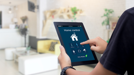 Con solo tres dispositivos, cualquier hogar inteligente puede lograr comodidad