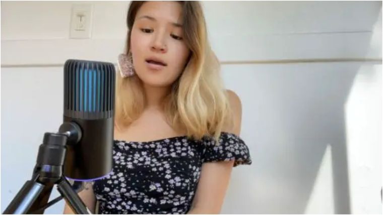 Si quieres comenzar tu propio podcast, este micrófono es para ti.