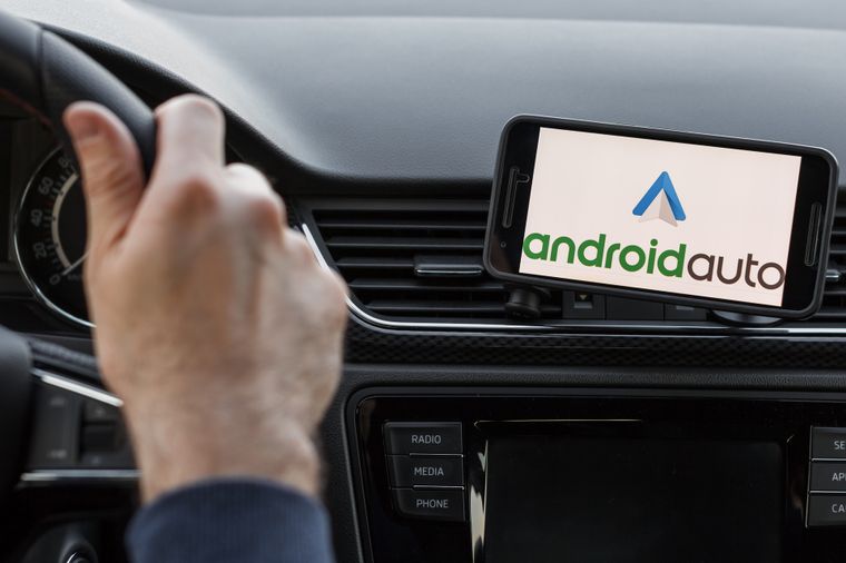 La nueva actualización de Android Auto 15.1 transforma la experiencia dentro del coche.