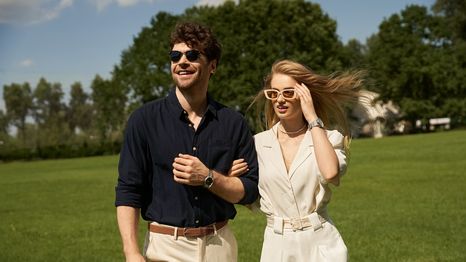 Los tres colores más utilizados por los millonarios y las razones psicológicas, sociales y estratégicas detrás de estas elecciones