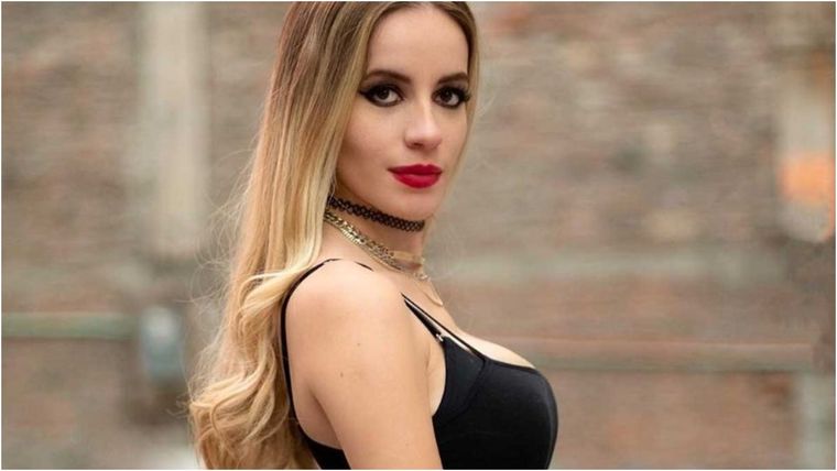 La modelo mexicana volvió a la fama en las redes sociales para adultos.
