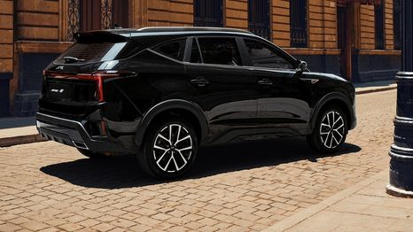 JAC lanza un nuevo SUV de tres filas en México