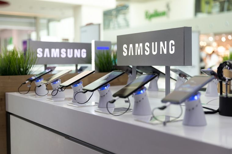 Estos son los tres mejores teléfonos Samsung que Walmart ofrece por menos de $200 dólares