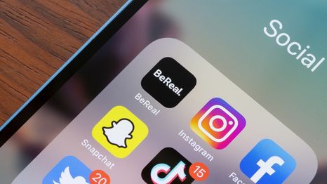 Triunfa en tus redes sociales comerciales con estos consejos de ChatGPT