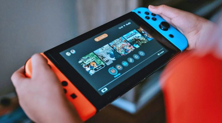 Transforman una Nintendo Switch en un iPhone: el experimento más insólito de la red