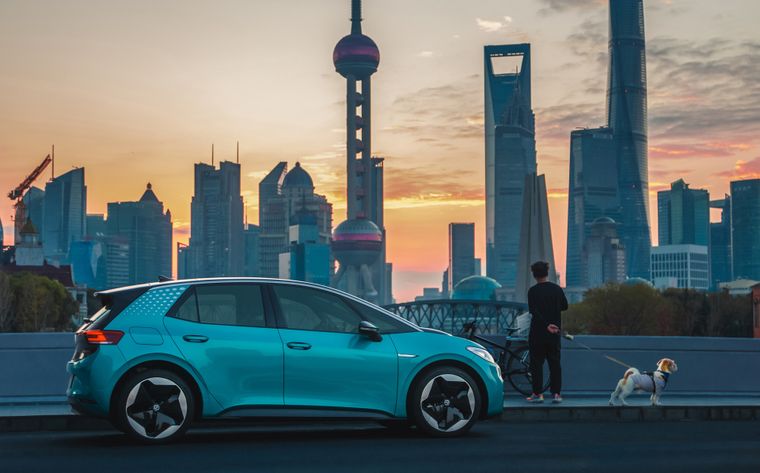 Volkswagen apuesta por la tecnología de baterías de Samsung para sus próximos modelos eléctricos.