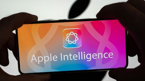 Apple planea revolucionar Siri con un motor de IA que busca superar a ChatGPT y Perplexity.