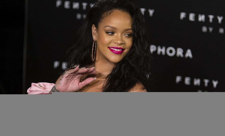 Rihanna destronó a Katy Perry y alcanzó un nuevo récord.