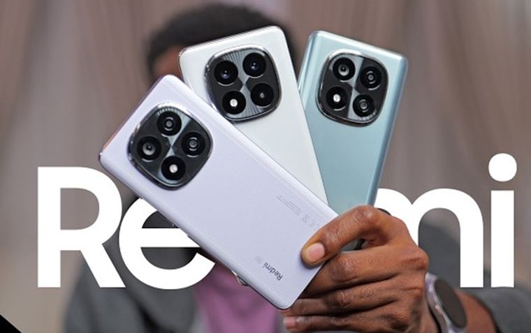 El dispositivo se complementa con una cámara ultra gran angular de 8 megapíxeles y un sensor macro de 2 megapíxeles