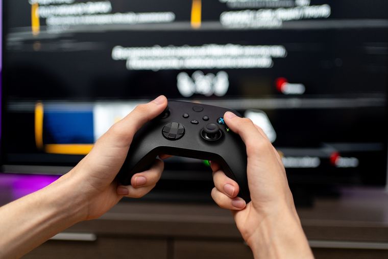 Microsoft busca potenciar Xbox Cloud Gaming con un nuevo mando optimizado para conectividad. Microsoft busca potenciar Xbox Cloud Gaming con un nuevo mando optimizado para conectividad.