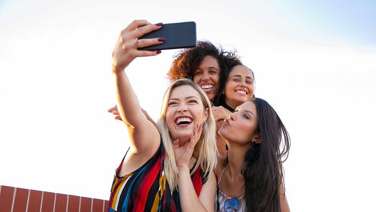 Captura unas selfies impresionantes con tu smartphone Motorola
