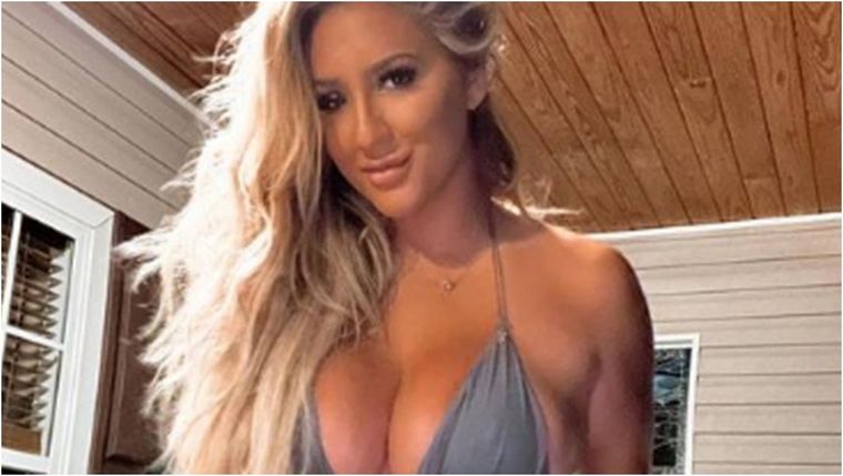 El éxito de Sara Blake Cheek en las redes sociales para adultos le trajo problemas con su hijo