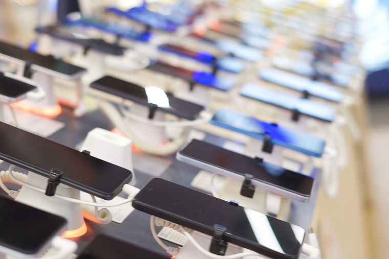 Samsung garantiza 6 años de actualizaciones de software, un punto que muy pocos equipos de este precio pueden prometer. Samsung garantiza 6 años de actualizaciones de software, un punto que muy pocos equipos de este precio pueden prometer.