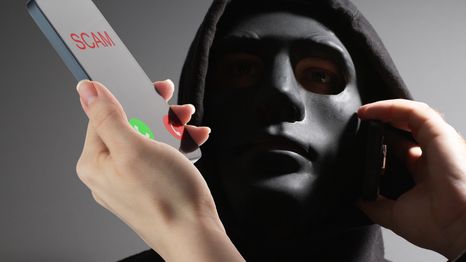 Una familia fue estafada con 15.000 dólares tras recibir una llamada en la que una IA clonó la voz de su hija para simular una emergencia (Foto: Shutterstock)