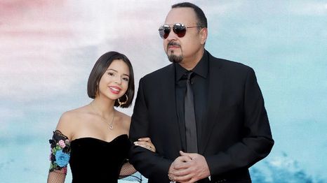 Pepe Aguilar junto a su hija, Ángela