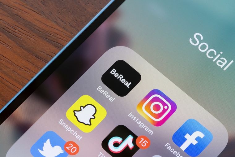 Triunfa en tus redes sociales comerciales con estos consejos de ChatGPT