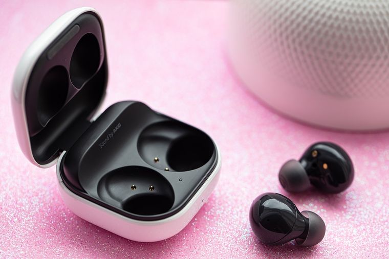 Walmart nos ofrece los mejores auriculares bluetooth Samsung por $100 dólares