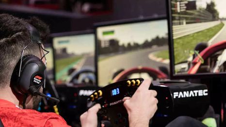 Convierte tu PC en un simulador de carreras y vive la adrenalina al máximo desde casa.