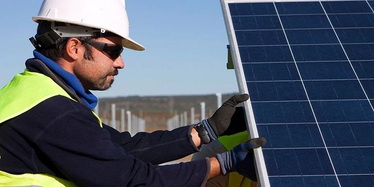 Ingenierías en recursos naturales Renovables como carreras estratégicas Ingenierías en recursos naturales Renovables como carreras estratégicas