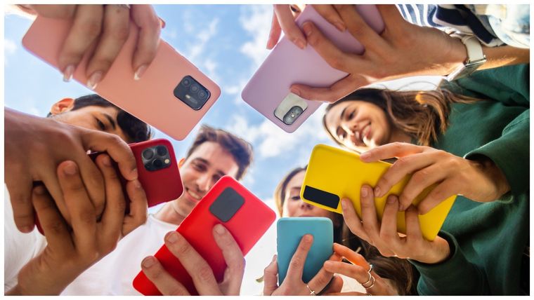 Marcas como Samsung y iPhone dominan las preferencias del público.