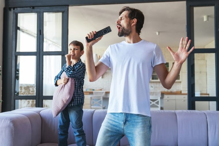¿Tu papá es fanático del karaoke? Esta oferta le fascinará