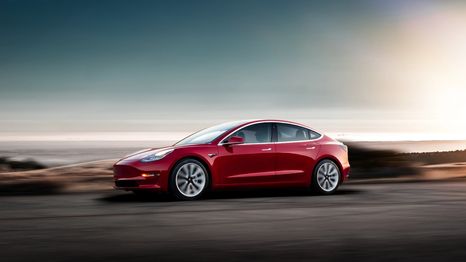 Tesla y Toyota tendrán sus propios vehículos camaleón
