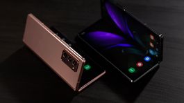 olvidate del galaxy z fold 3: samsung acaba de burlarse del telefono plegable