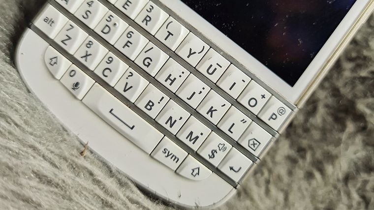 Este proyecto revive una marca icónica y ofrece una funcionalidad moderna enfocada en Android. Este proyecto revive una marca icónica y ofrece una funcionalidad moderna enfocada en Android.