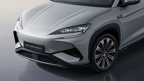 BYD lanza la versión totalmente eléctrica del SUV híbrido enchufable Sealion 6, el más vendido